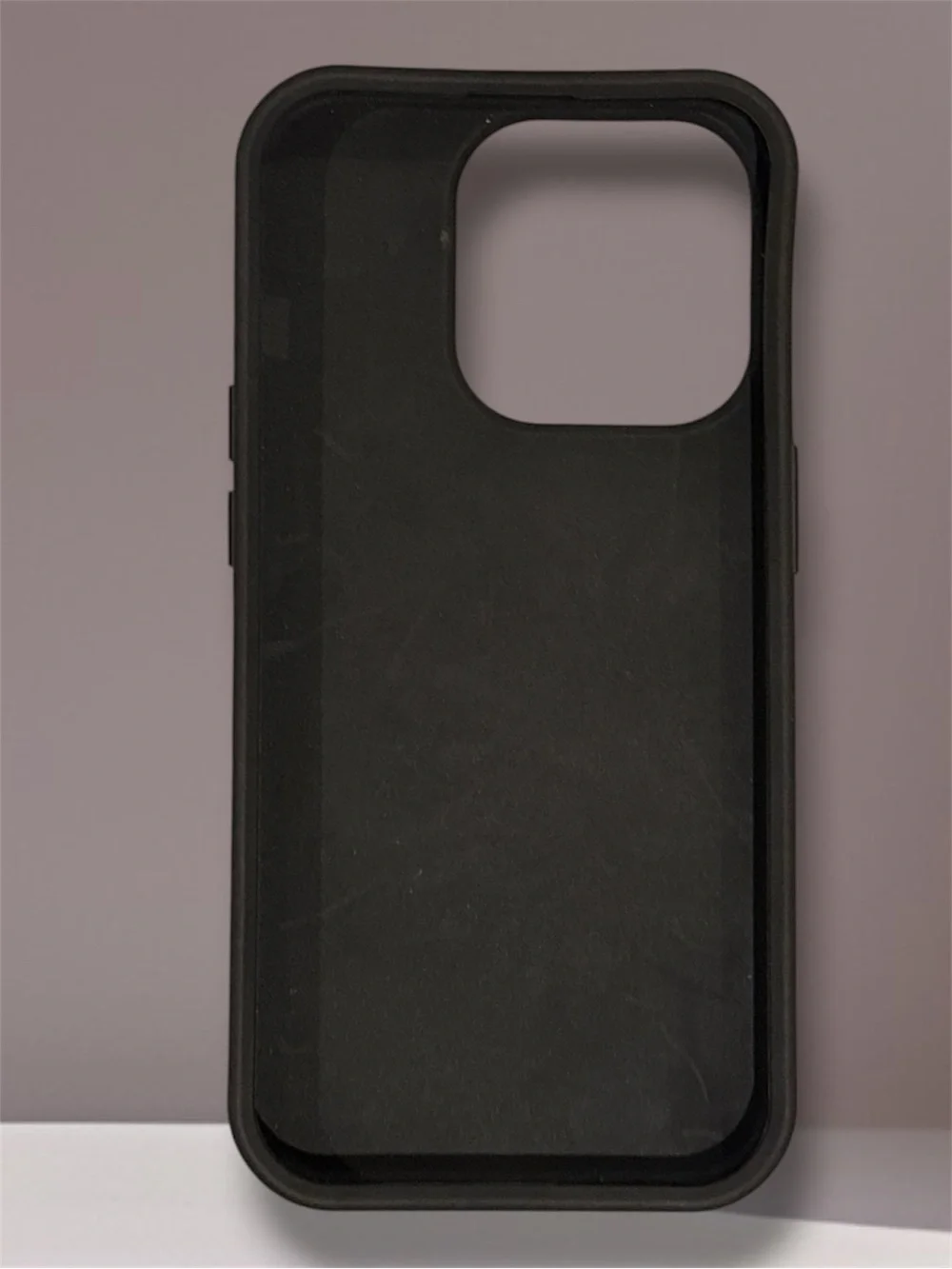 BURGA Red Heart Lattice Tough Case iPhone 15 Pro + Dust Bag